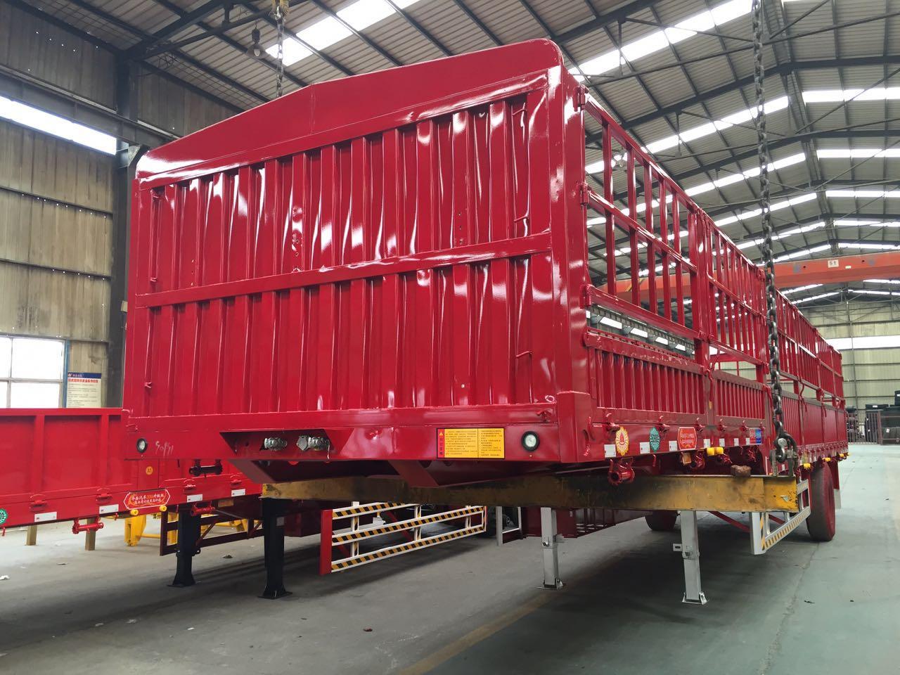 13米轻型半挂车梁山宝华专用汽车制造有限公司