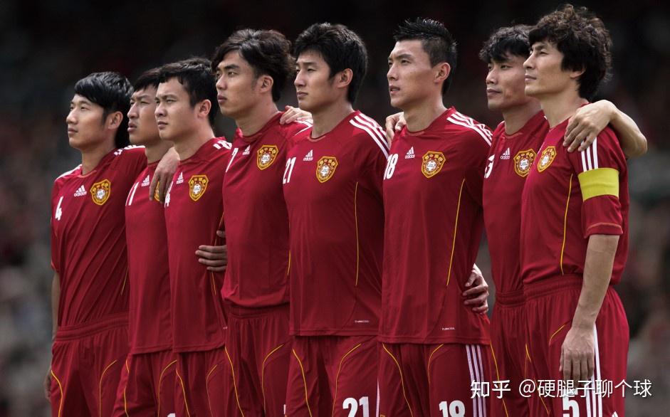 回顾七十年的历届中国男足球衣发展史，哪一款是你的最爱？ 知乎 