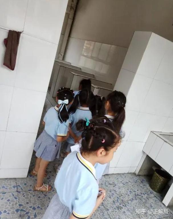 邯郸初中生遇害背后中小学霸凌为什么多在厕所