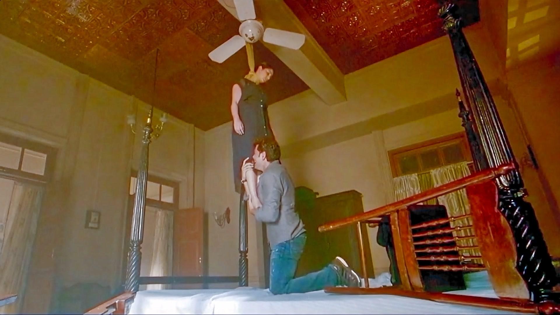 超然复仇动作片:妻子被侮辱后上吊自杀,盲人丈夫高智商复仇