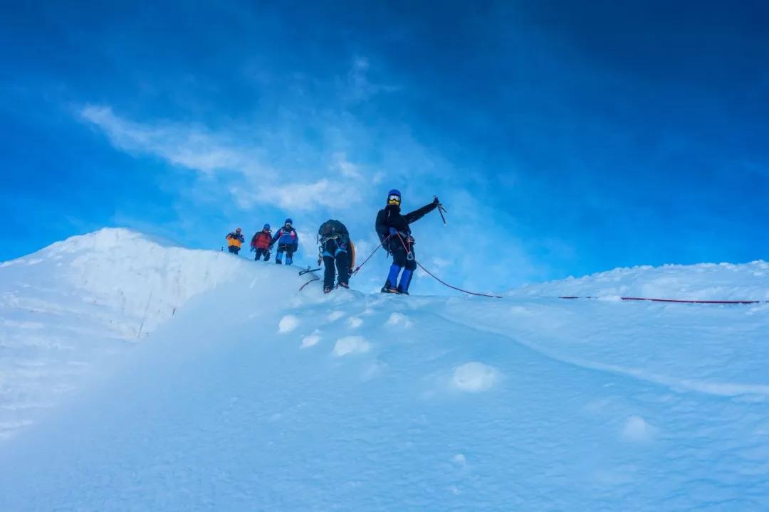 如何正確開啟一座6000米級雪山