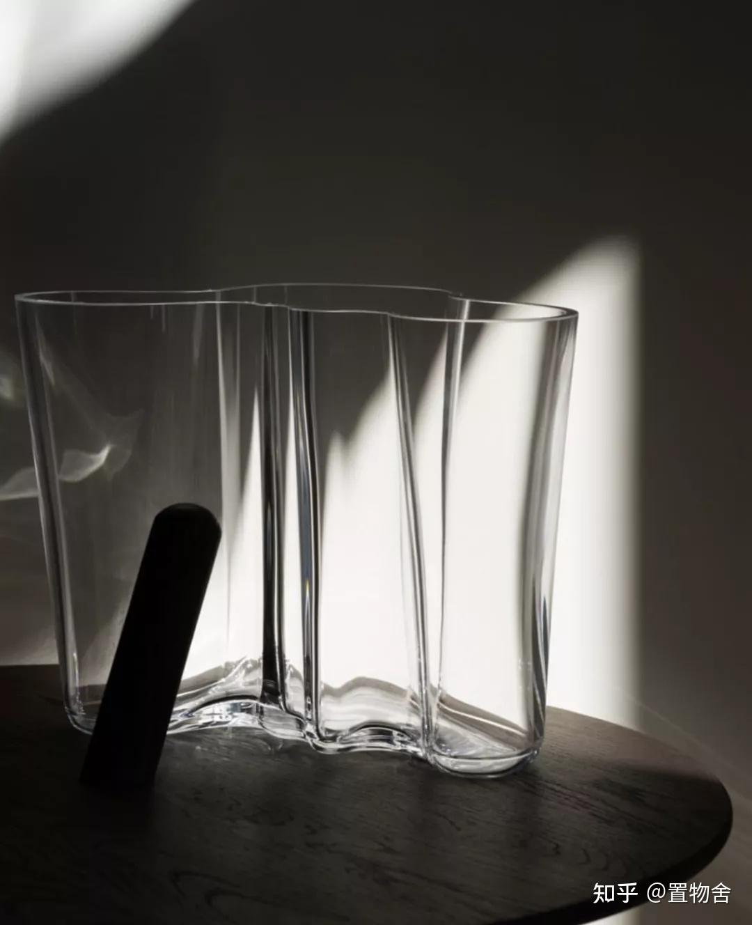 阿尔瓦阿图玻璃花瓶图片
