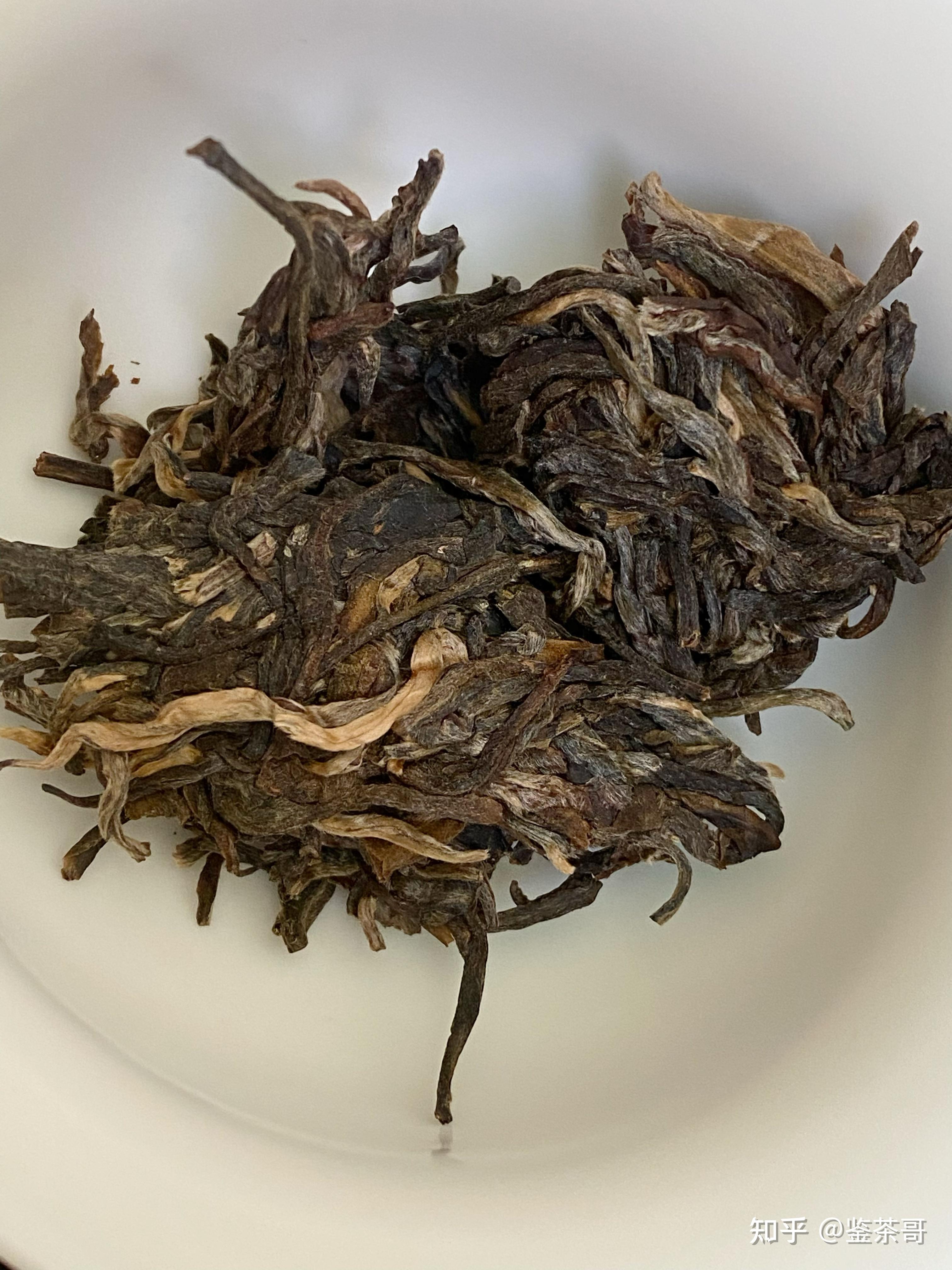 老曼峨普洱茶特点图片