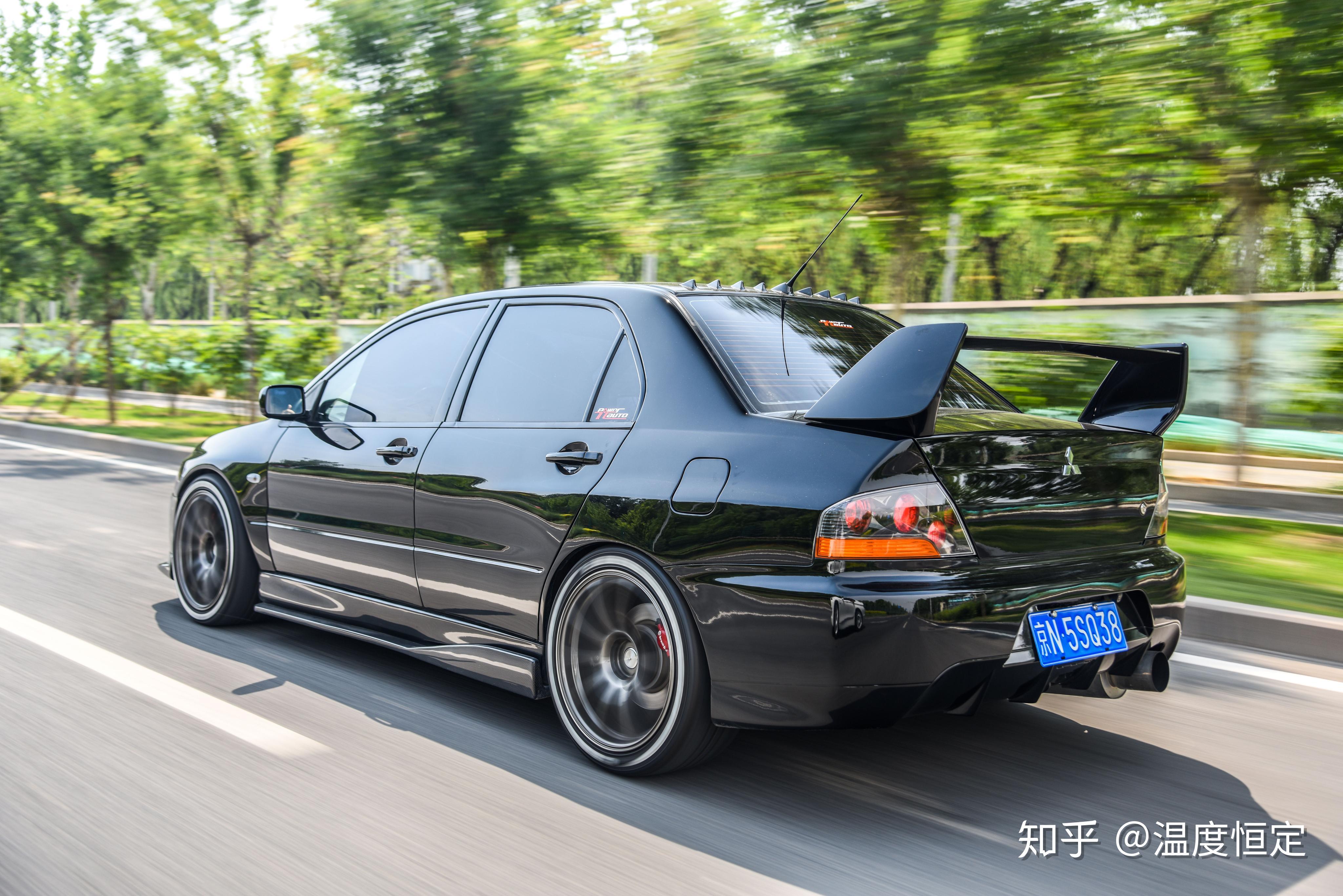 全世界第一台横置平台的全时四驱车三菱evo