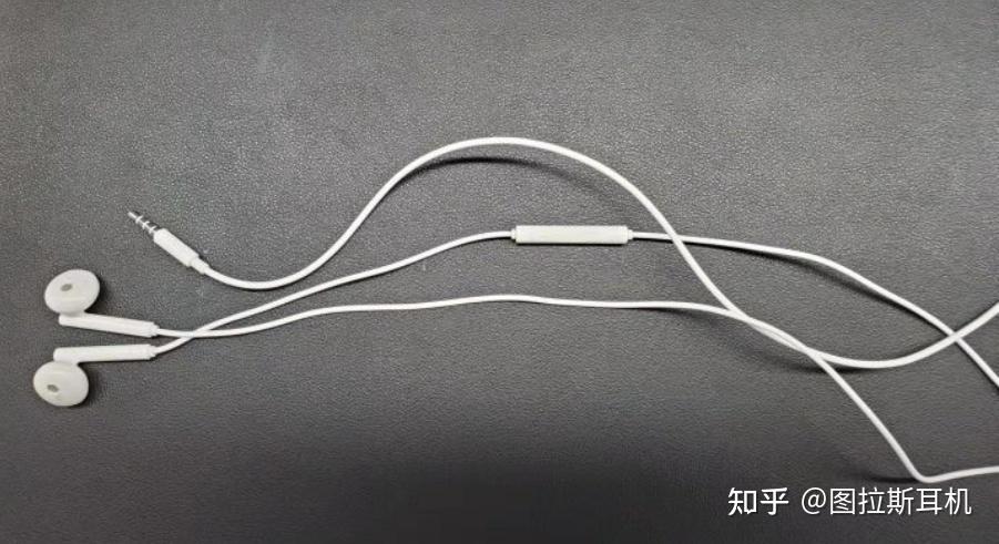 有线耳机的线为什么容易缠绕在一起呢?