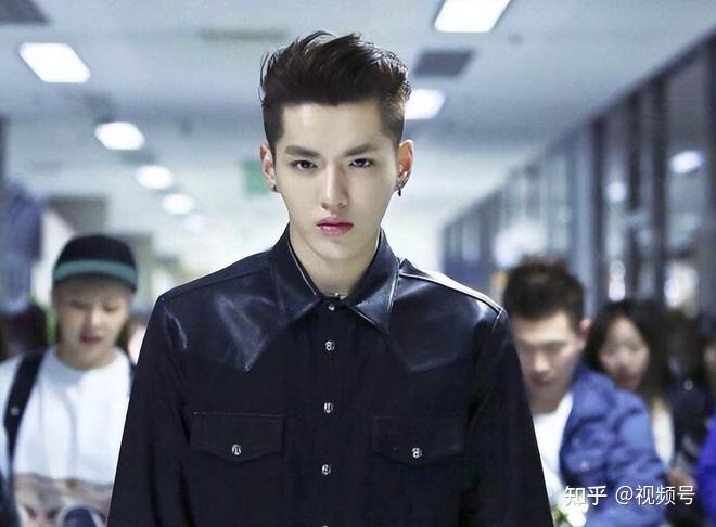 吴亦凡在监狱生活遭曝光:胖了20斤,竟然当上小班长? - 知乎