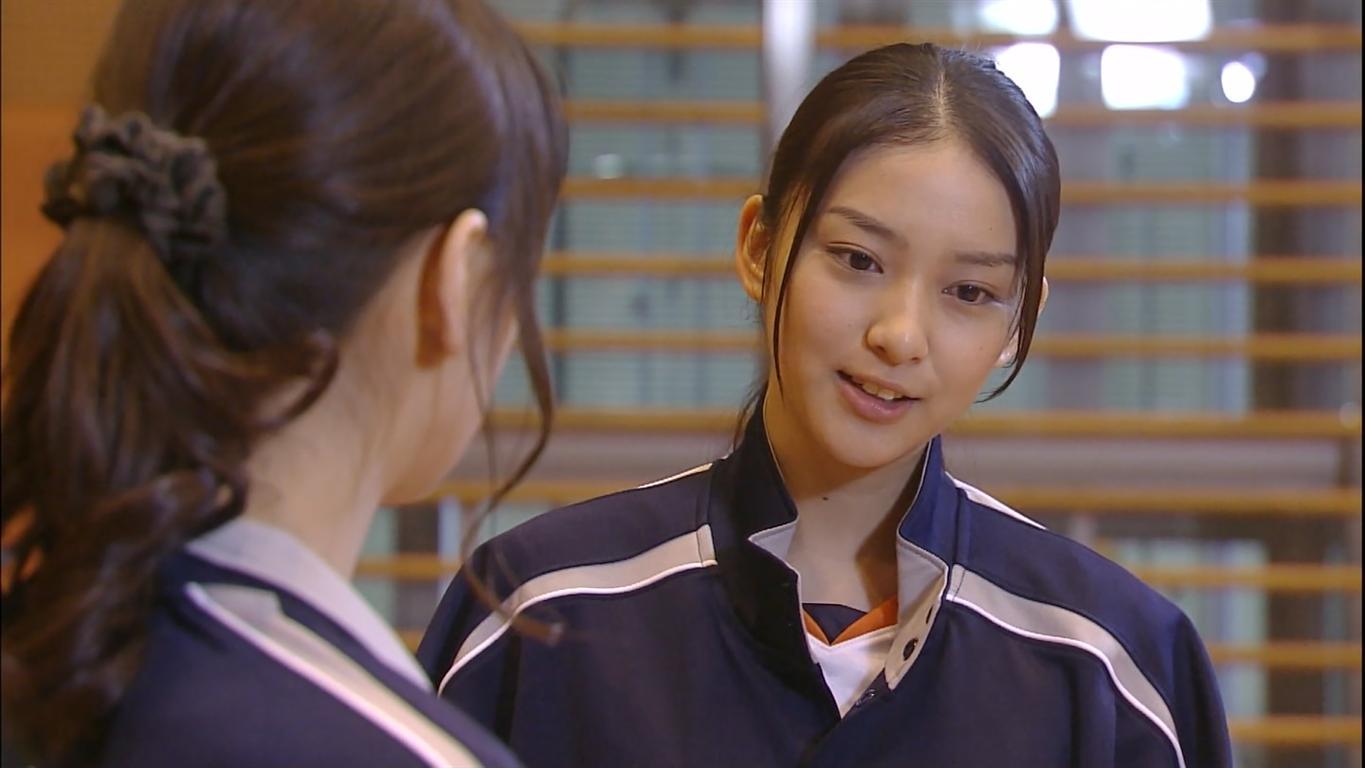 是冈田将生和夏帆,配角里也有现在早就成了主角的桐谷美玲和武井哾