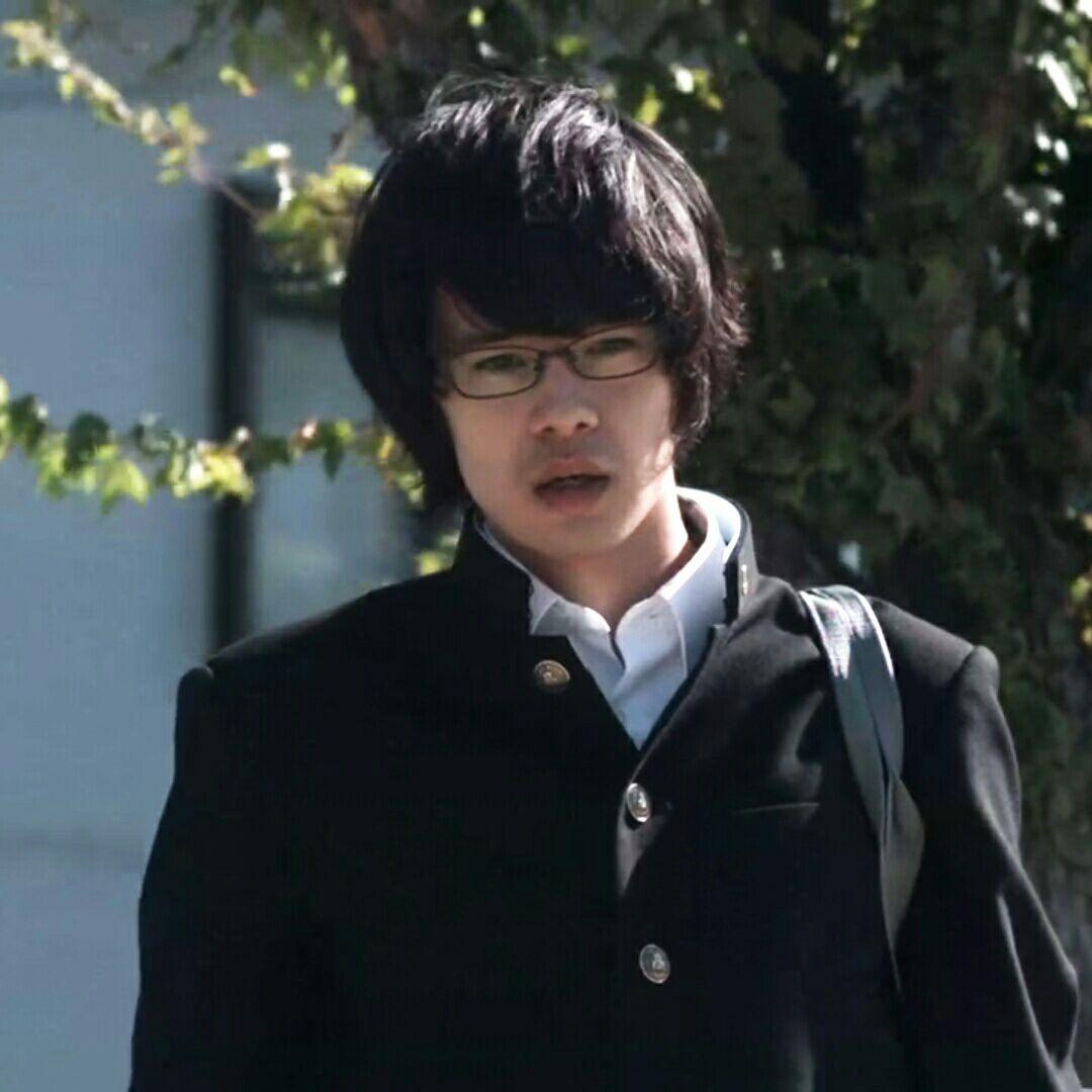 《濑户内海》"青春为什么一定要跑步流汗为什么不能就在河边虚度呢"