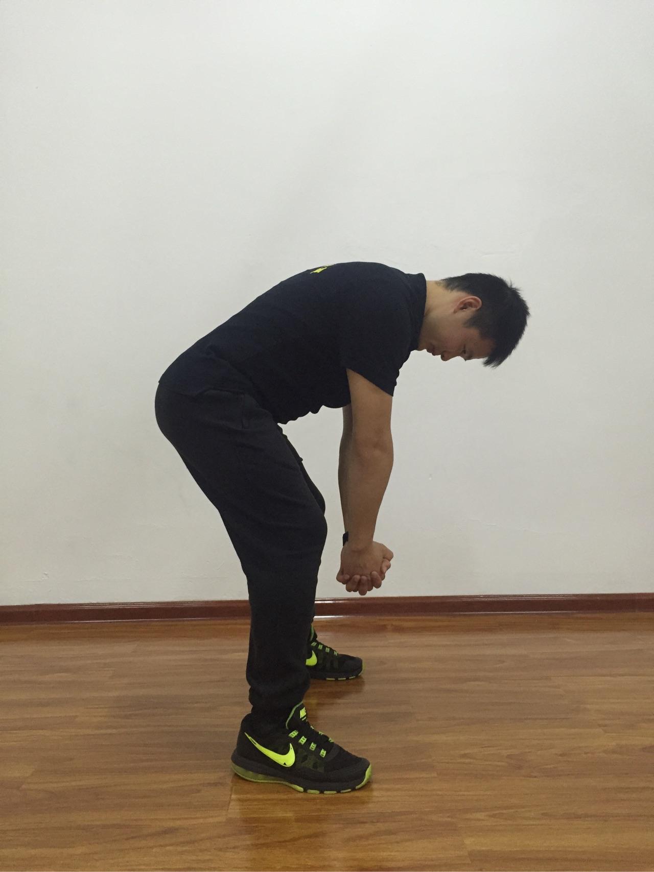 【青少年易发姿势性驼背!】