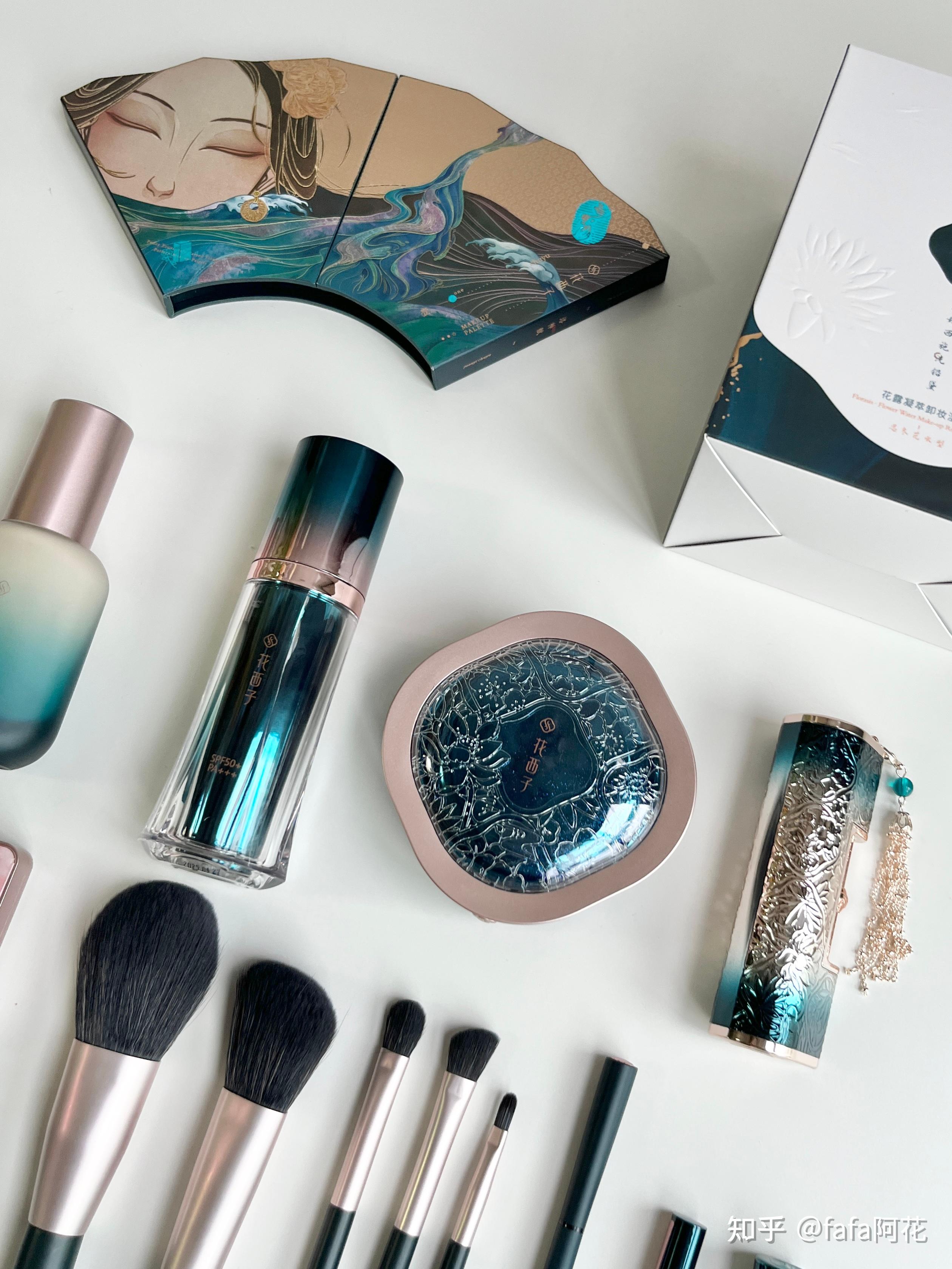 3,花西子东方妆奁1314版