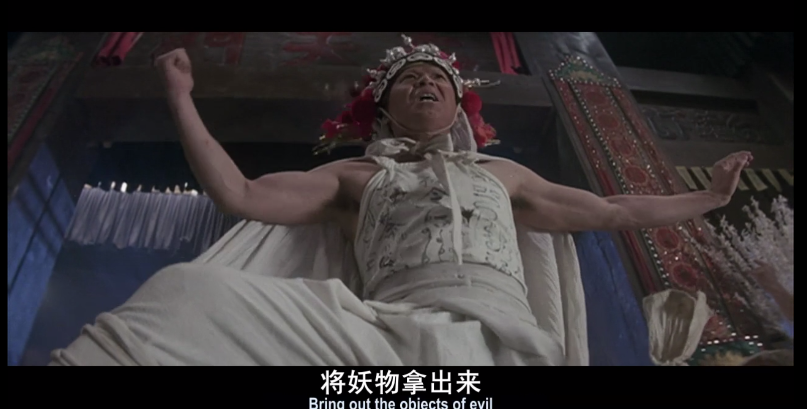 这等社会舆论,不免让我想起了 《黄飞鸿之男儿当自强》里的白莲教,就