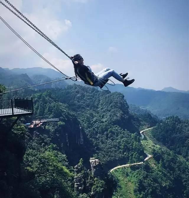 别怂重庆这6大惊险刺激的玻璃栈道等你来