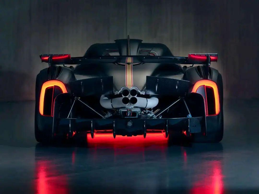 每日超跑系列：2022 帕加尼 Huayra R - 知乎