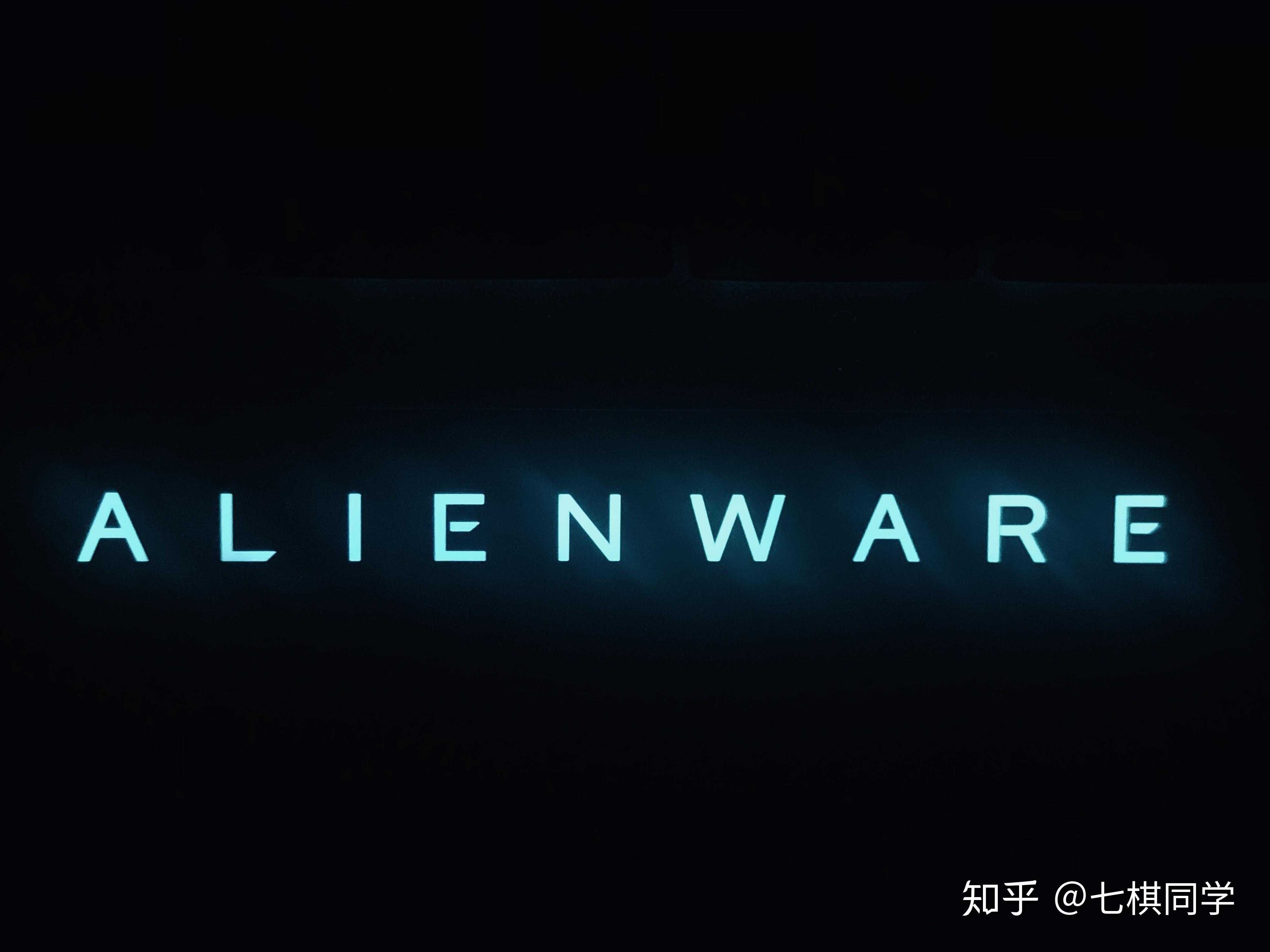 比白色贵200,以及一个外星人的键盘(纯粹是为了买个alienware的logo )