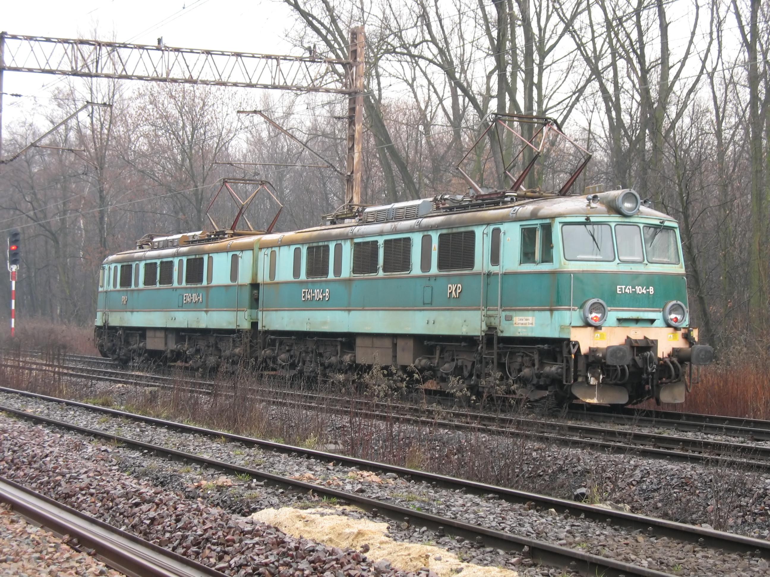 铁道科普来自顿河畔的夏伯阳波兰国家铁路et42型电力机车