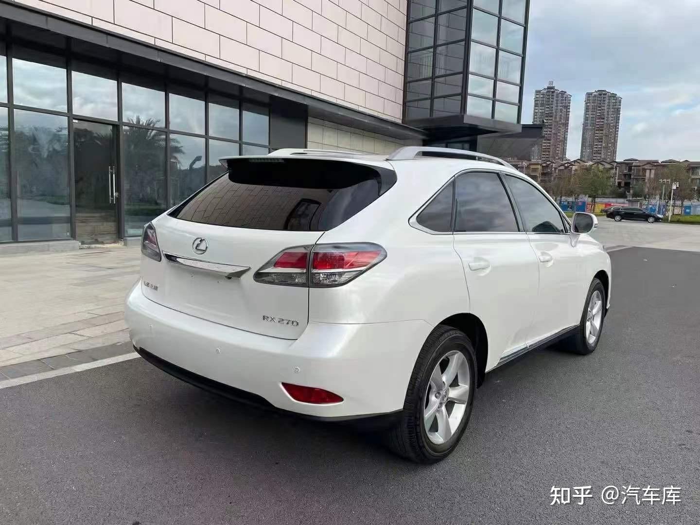 13w2015年雷克萨斯rx270豪华版