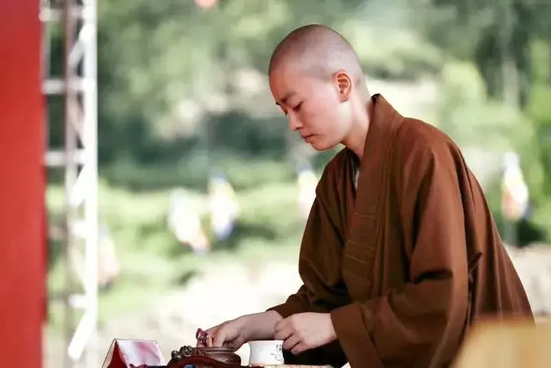 年近30岁出家五年第一批90后真的出家了