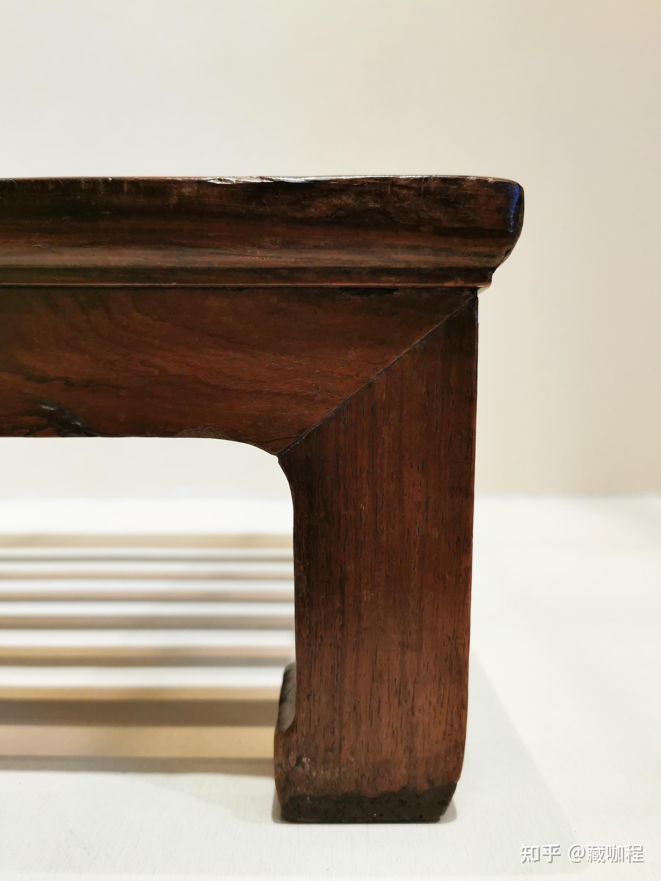 二十年前出版黄花梨棂格脚踏368万成交