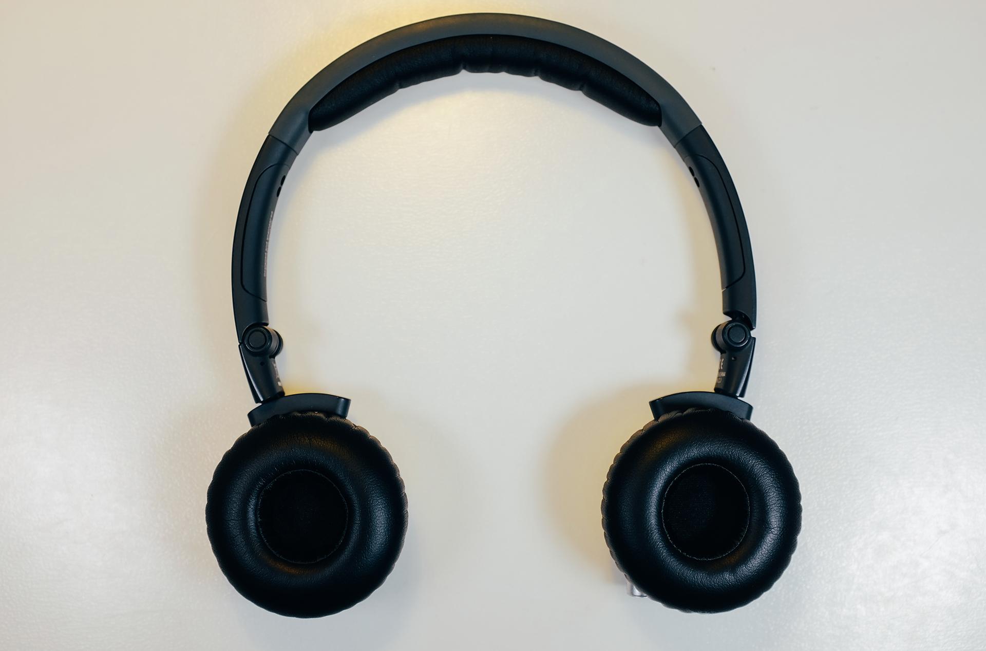 见面不如闻名-AKG K450便携头戴耳机测评 外观篇 - 知乎