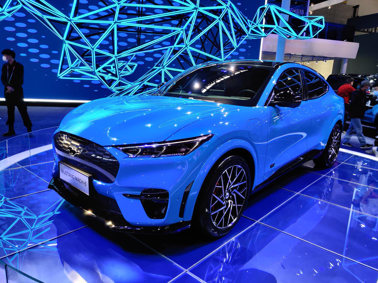距离进口看来还有一些时日福特mustangmache亮相北京车展