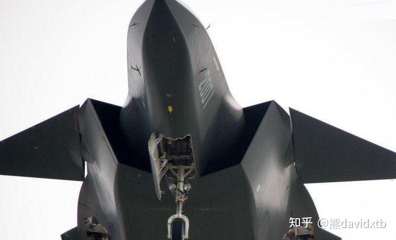 然后说进气道隐身问题:加莱特进气道的中文意思是"后掠双斜面超音速