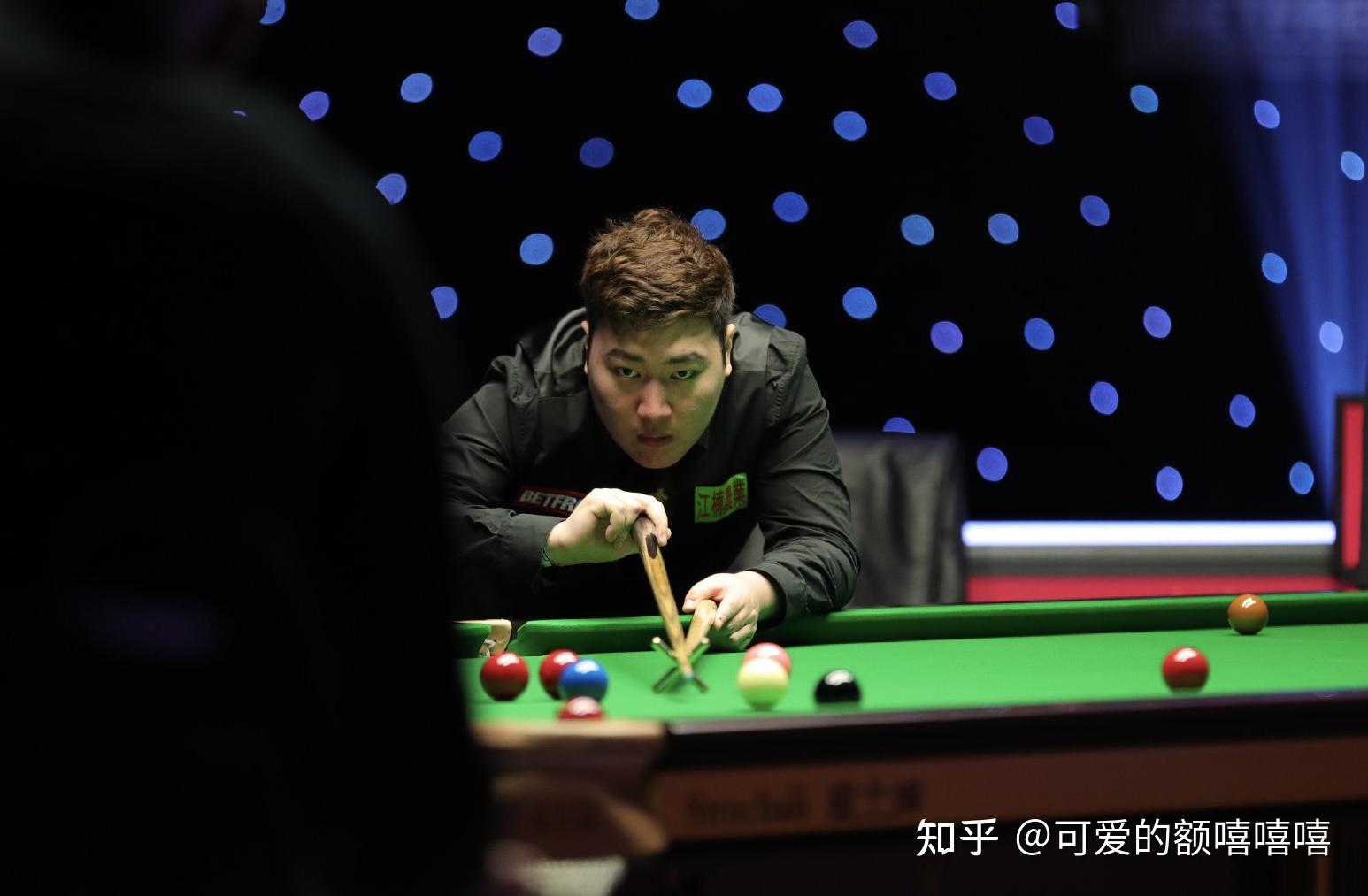 斯诺克直播奥沙利文vs中国00后小将颜丙涛打响中国德比战冠军联赛