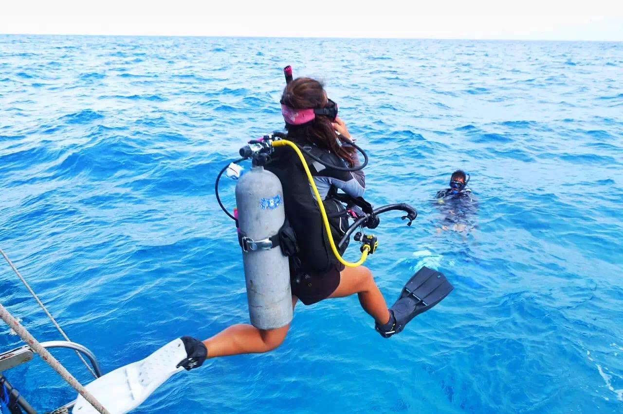 潜行多睿HASING DORY水下无人机潜拍遥控水下机器人-海之蓝游艇官网