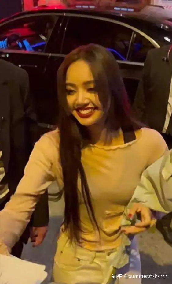 疯马秀的Lisa，换上欧美妆，咋就变丑了呢？ - 知乎