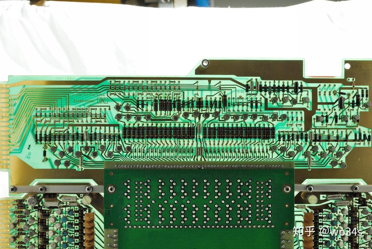 电与磁的极致艺术~1968年的HP9100A晶体管计算器(机)-2