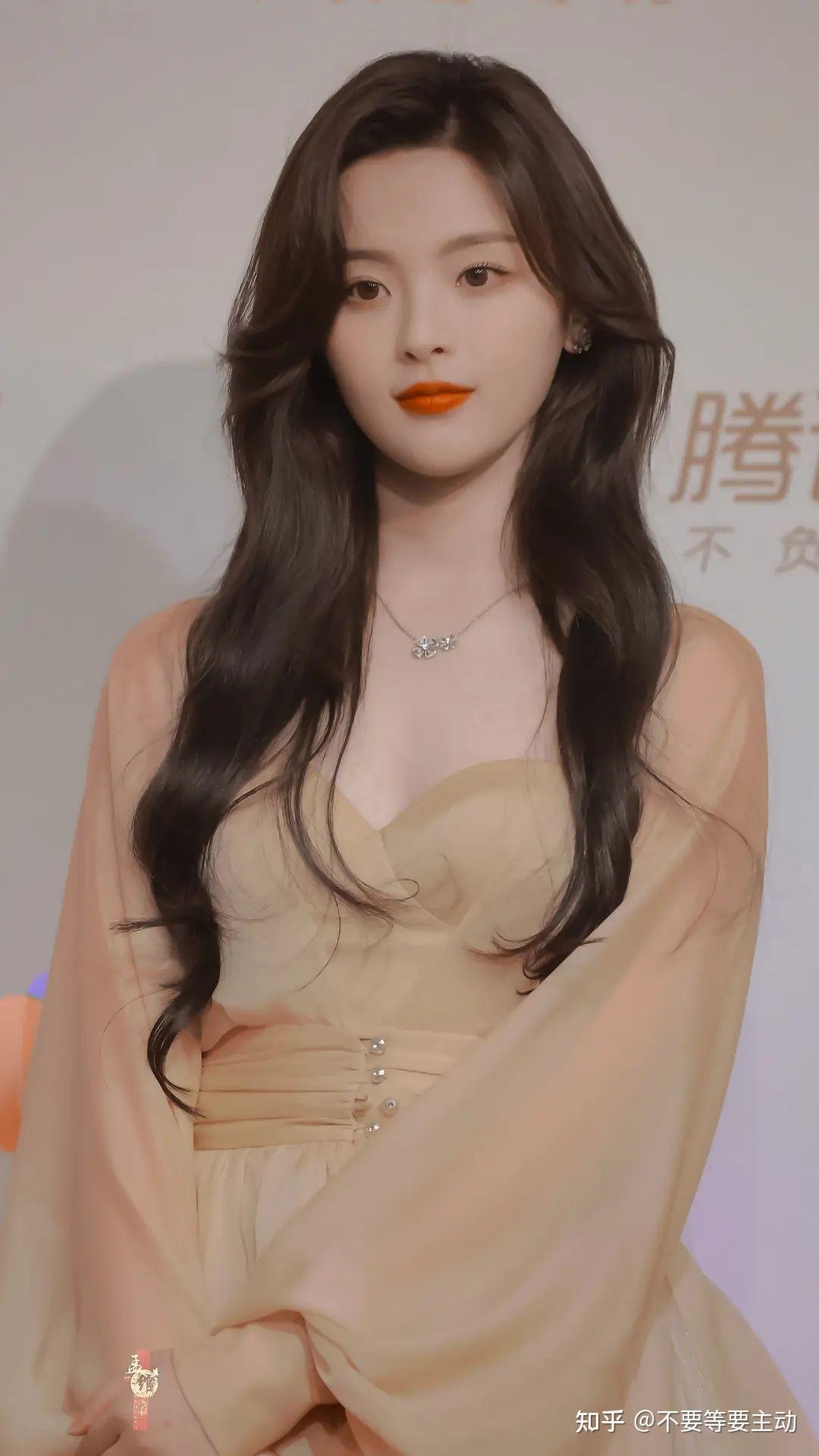 杨超越图片照片写真5500张4k壁纸超越妹妹超超越越杨小越创造101火箭