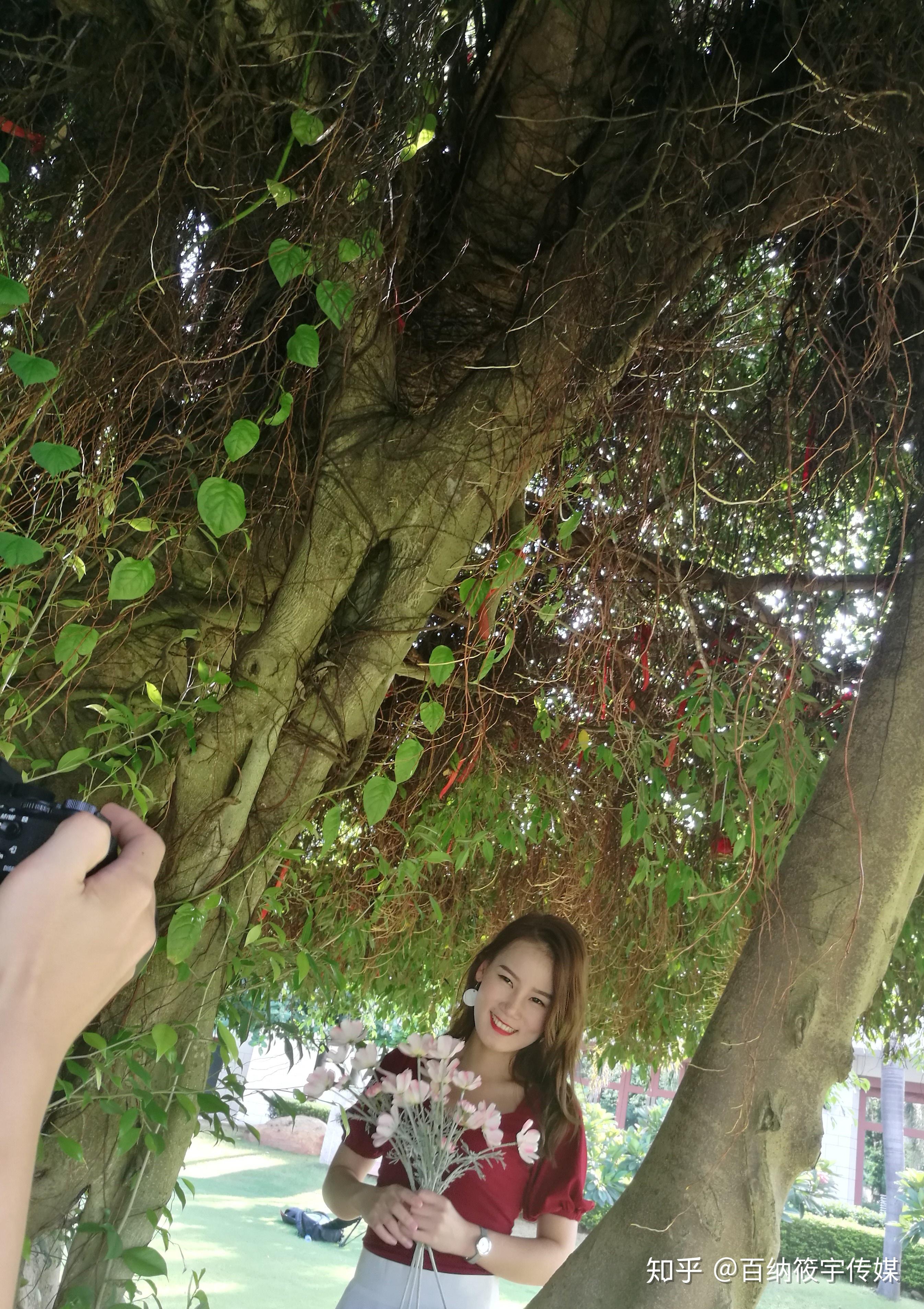 海南美女主播晓萱外景拍摄花絮