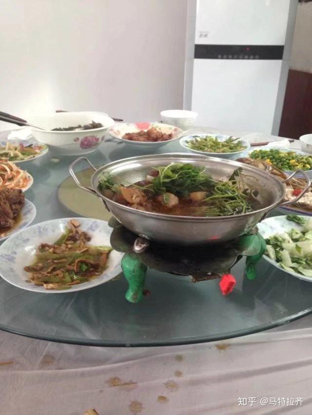 想考乡镇公务员,但是身边人都反对,我该怎么办