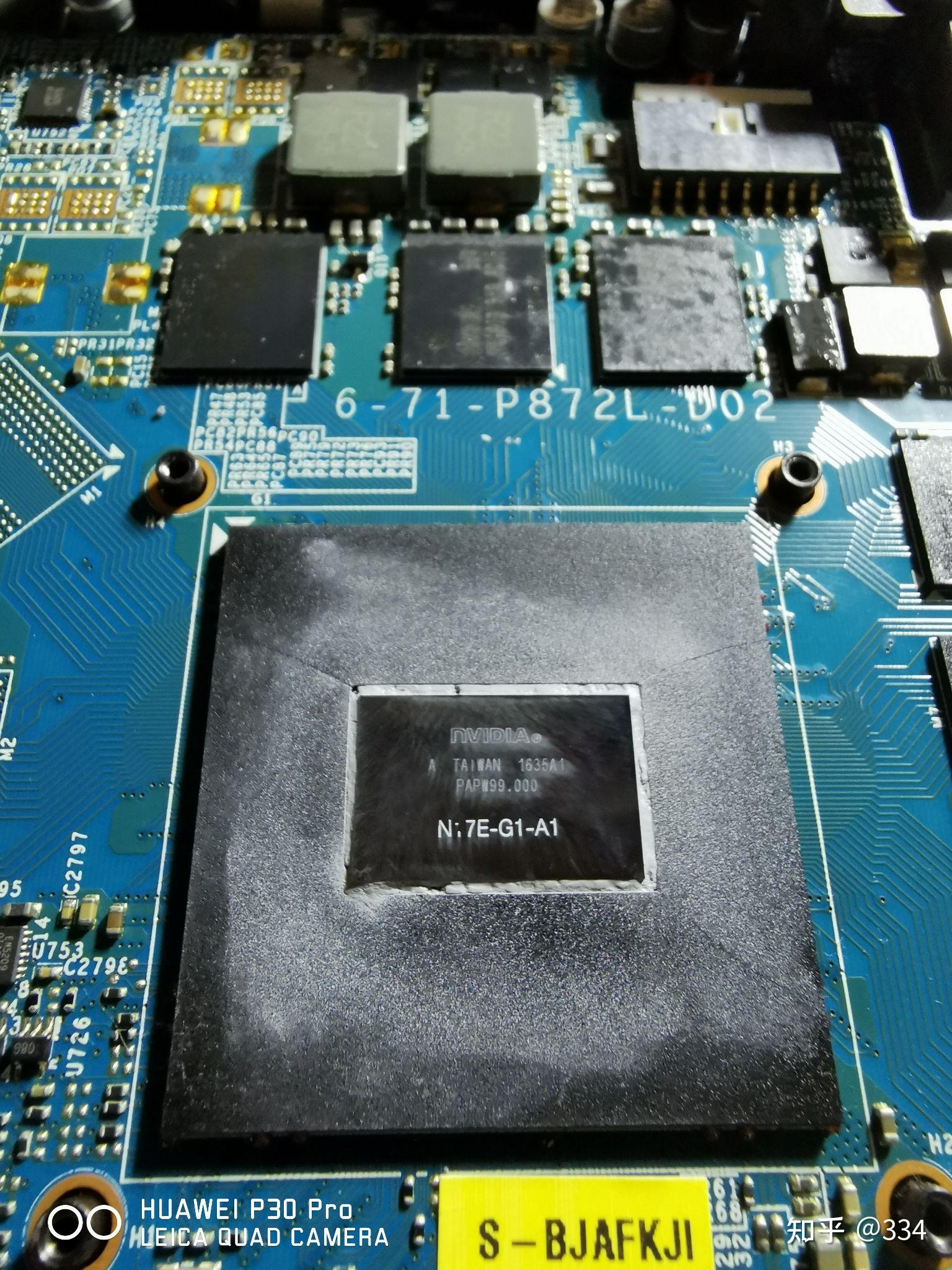 笔记本电脑这算是什么问题啊显卡裂开这是