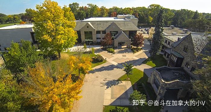 西安大略大学国王大学学院(以下简称西大 kings)是西大最大的独立