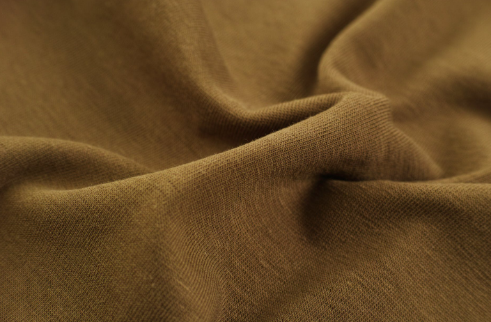 不同材质面料的造型特点_服装面料特性介绍_服装设计学院排名