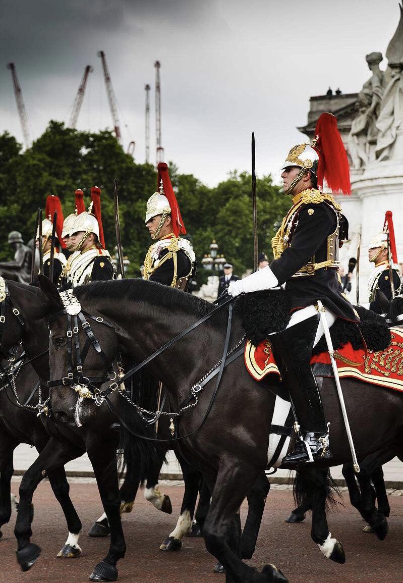 虽然现役骑士团已经不打仗了,但是有传统啊.