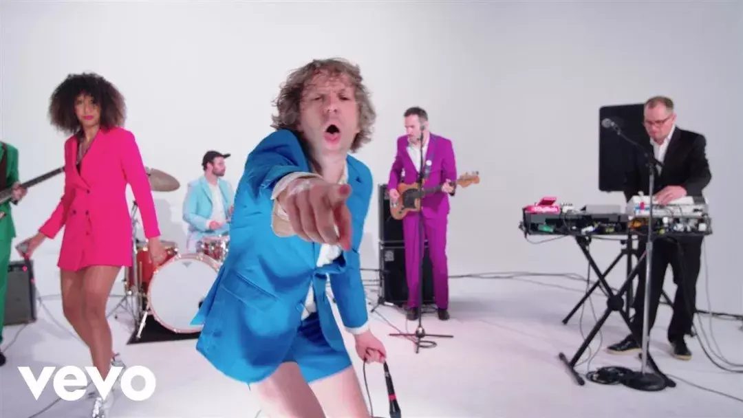 令人痛苦的蠢好吧,这些乐队名是真的糟透了7mott the hoople(胡普尔