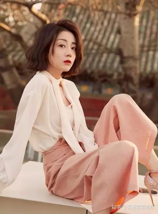 在《漂亮的李慧珍》之后,李溪芮就开始霸屏模式,出演了很多部剧的女