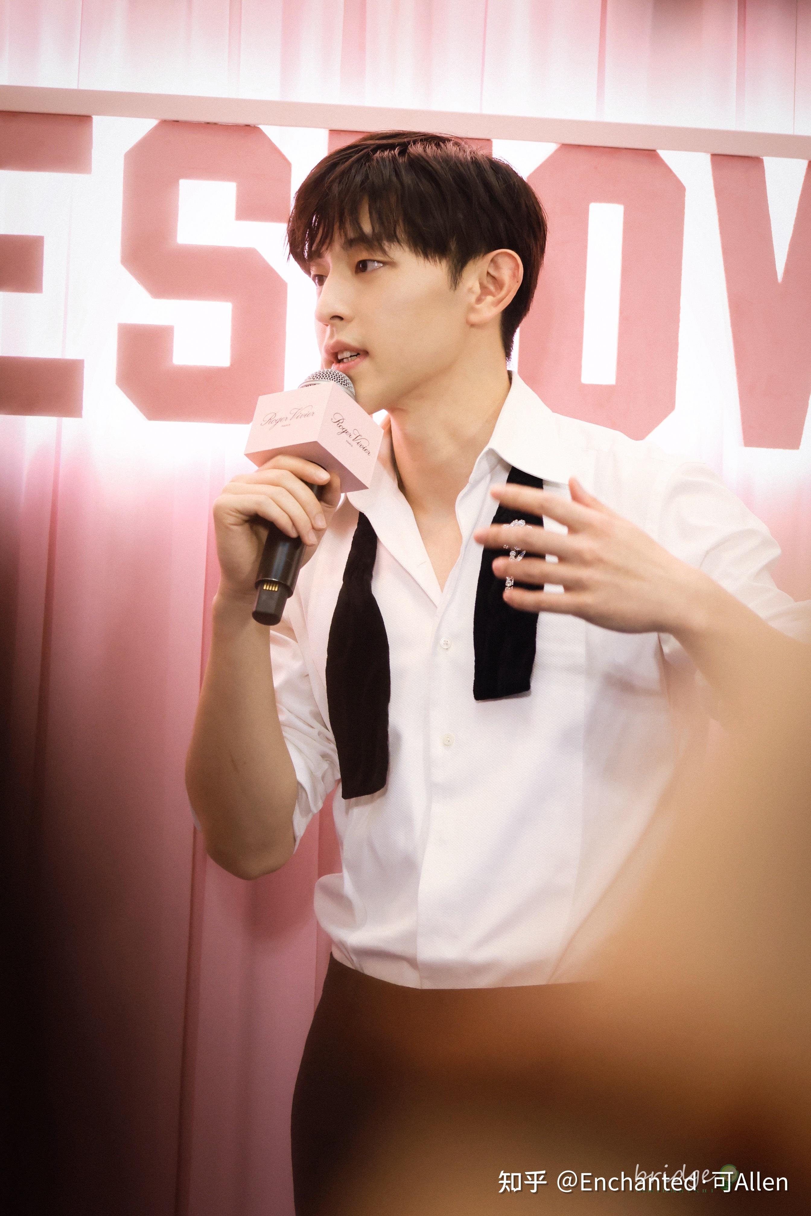 邓伦不赶时间的盛先生