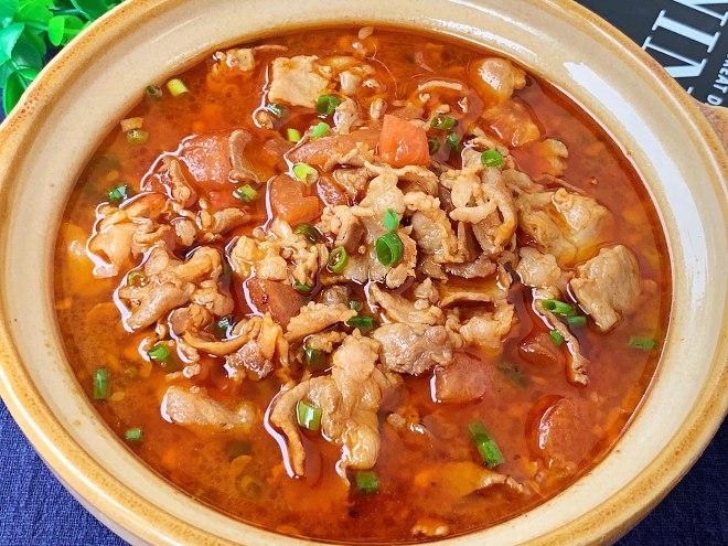 吃一口就会爱上的肥牛番茄砂锅