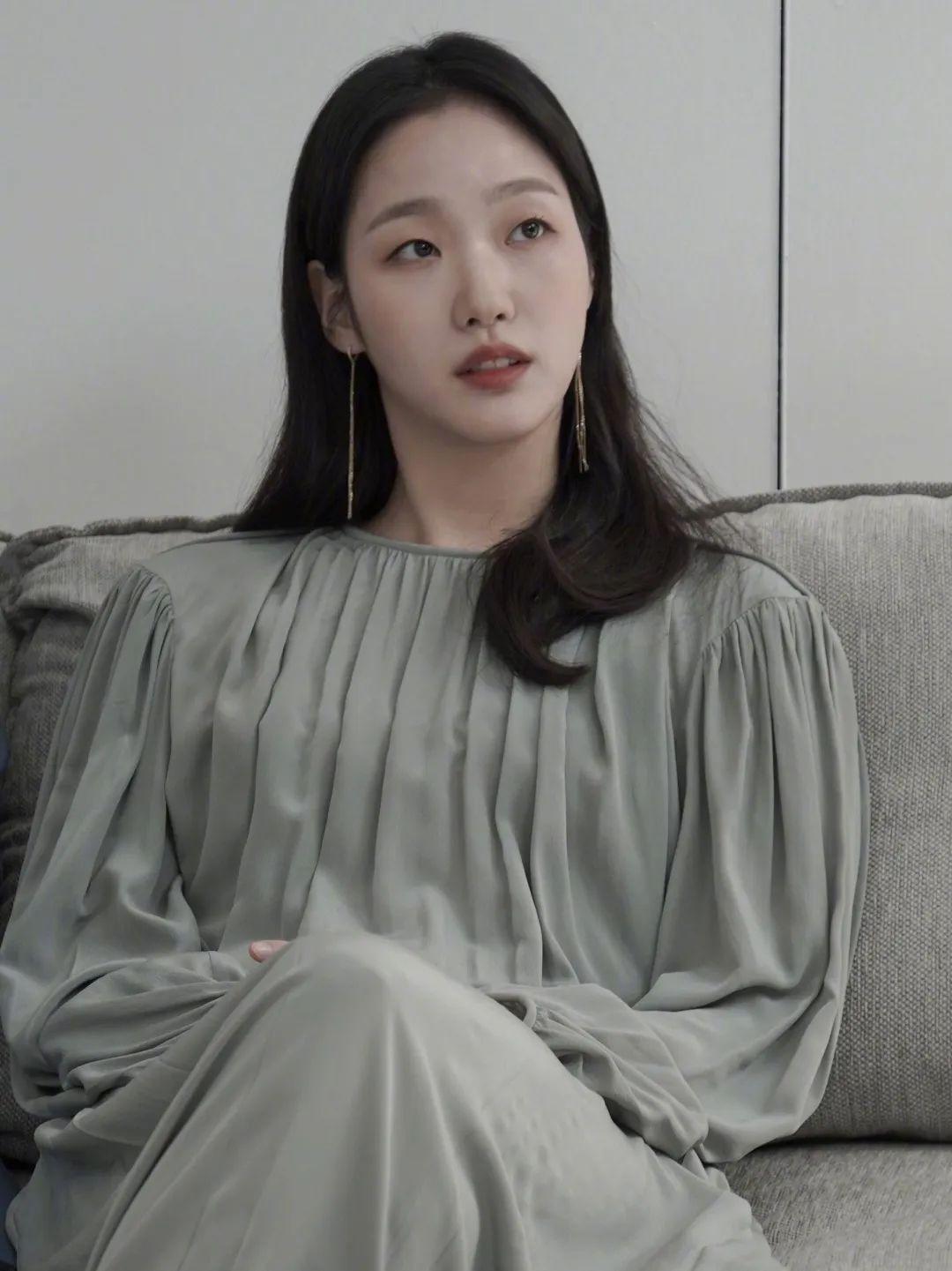 李敏镐患上绑头发ptsd金高银入口回甘的茶系卷发当然要散开