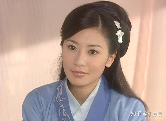 在古装剧《小李飞刀》饰演俏皮可爱的孙小红,给观众留下了深刻的印象.