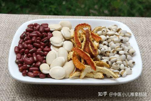 小兒推拿楊曉風寒風熱積食等各種不同類型咳嗽常用的食療方