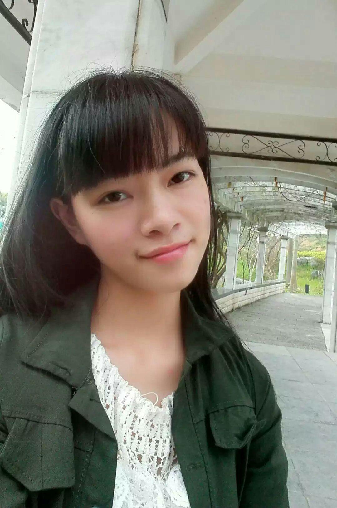 拍照如何表情不僵硬 v2-96744720cb22fb180f712514ead64def_r.jpg