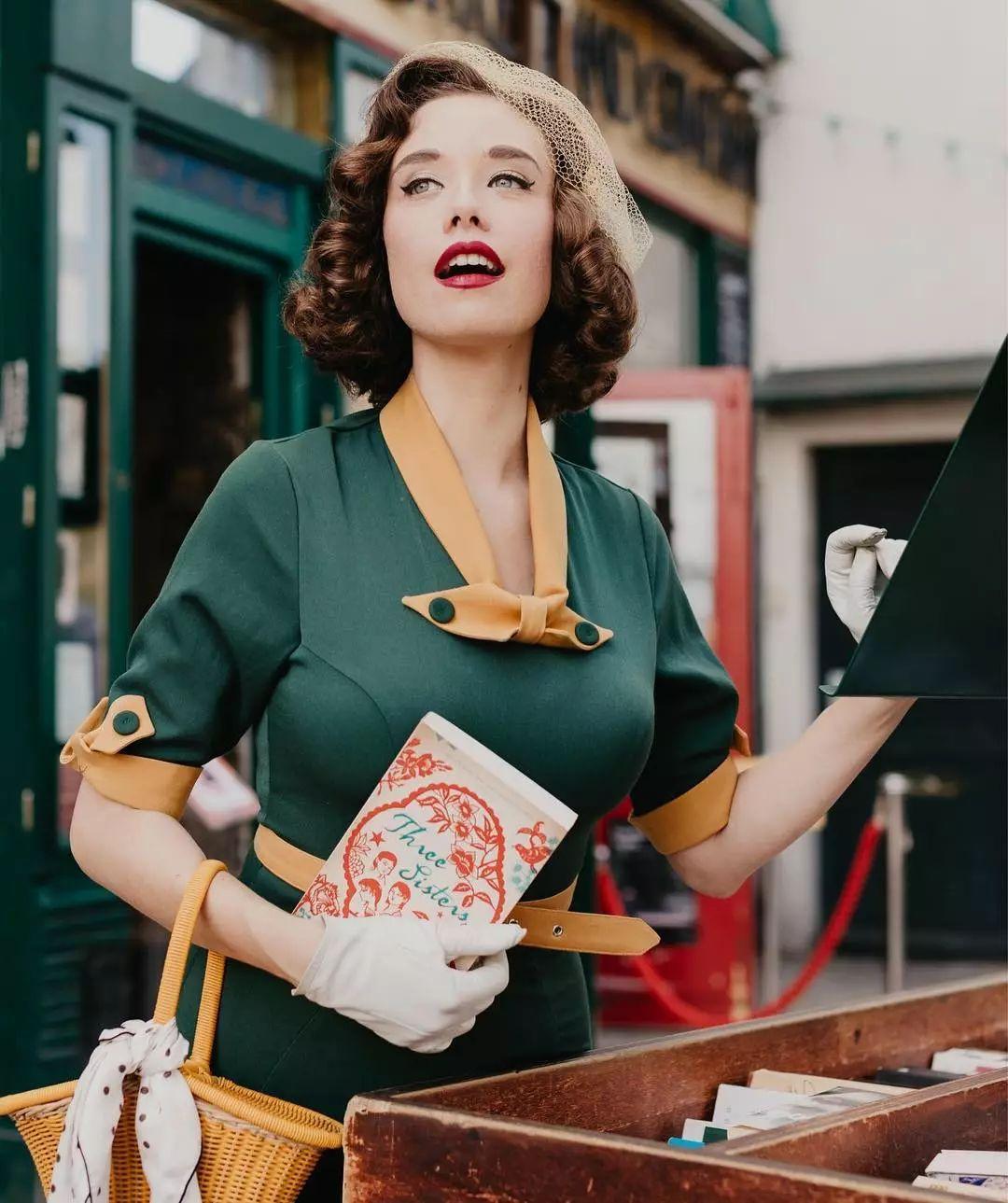 现实版麦瑟尔夫人这个法国小姐姐复古穿搭美成画优雅永不过时