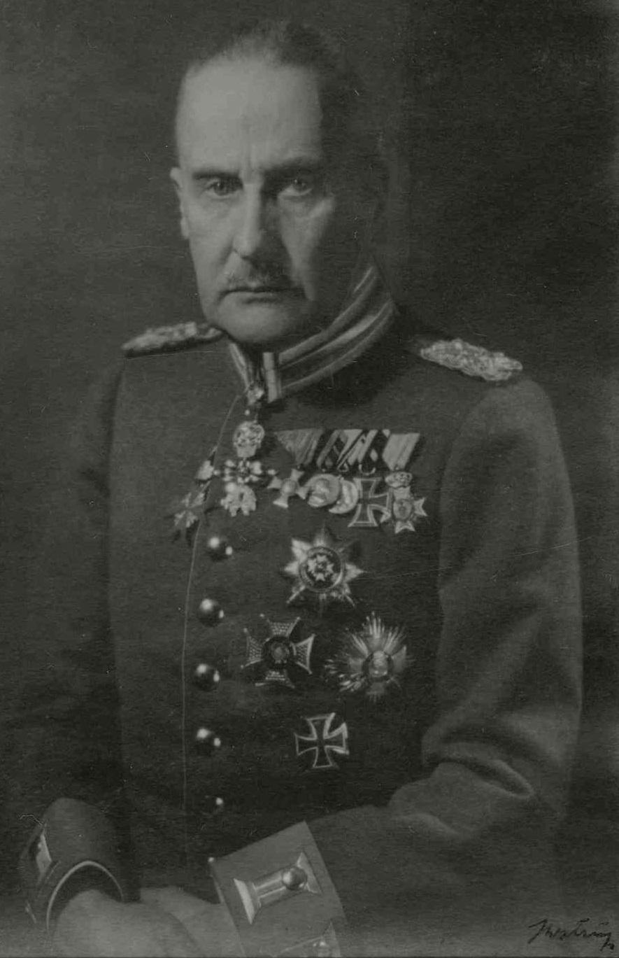 第四集团军司令符腾堡公爵阿尔布雷希特在9月5日的总指令中,对右翼