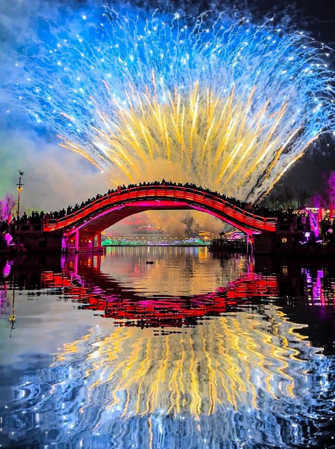 河南开封清明上河园景区:喜迎开门红,八天共接待69.6万人次!