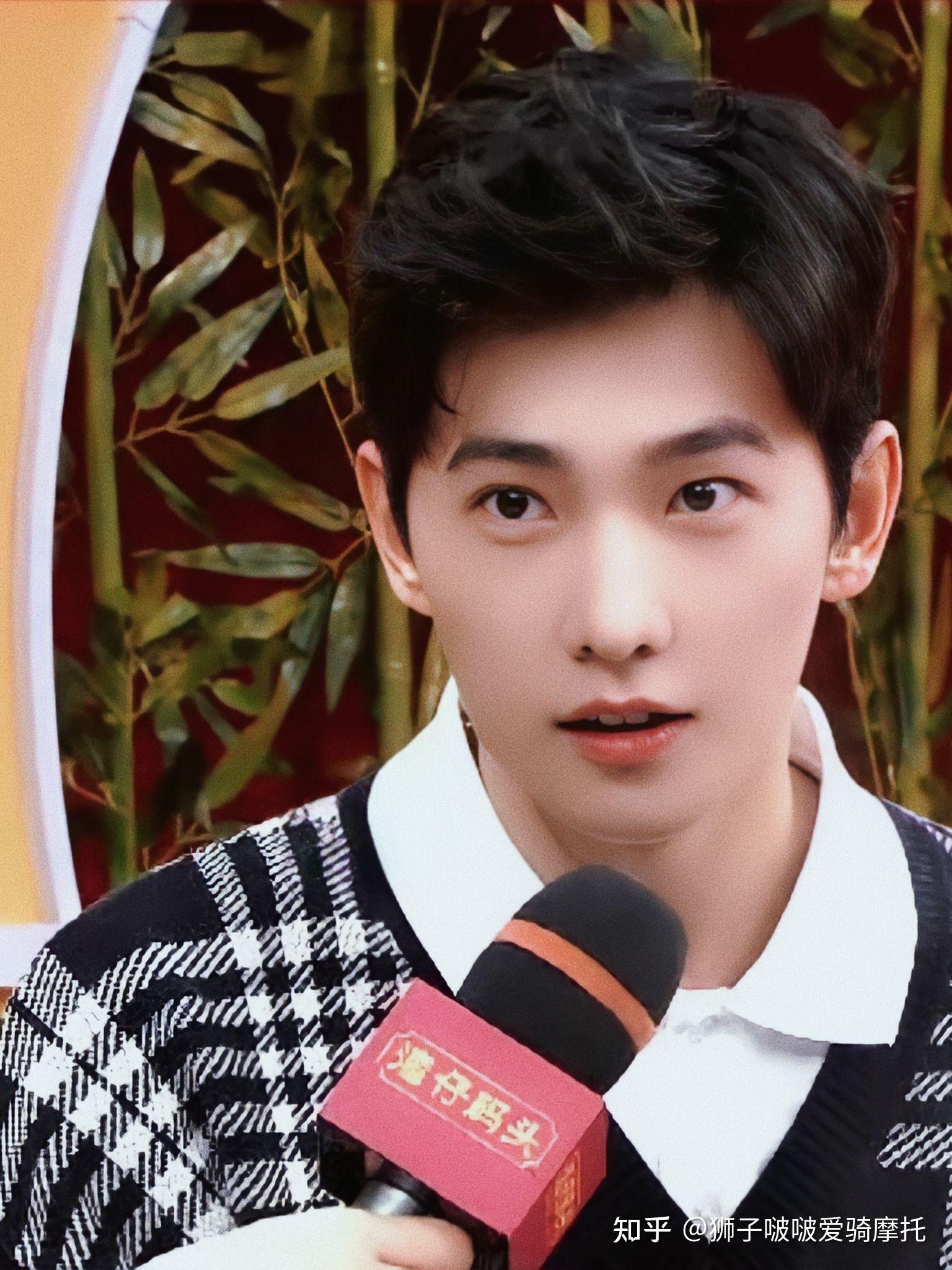 杨洋和王一博谁更帅呢