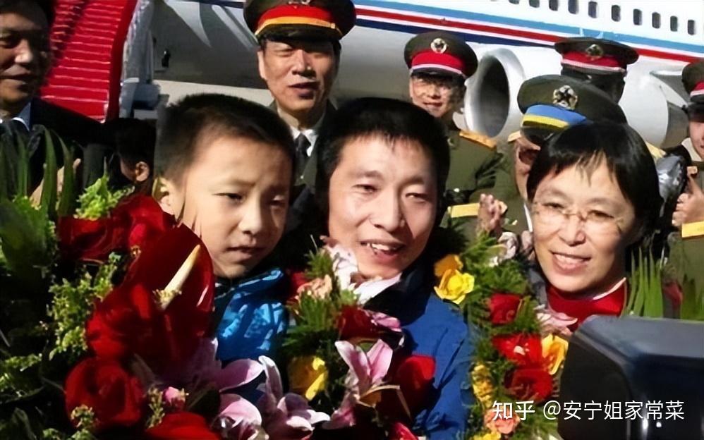 航天英雄杨利伟:背后是女儿的早逝和妻子离职的苦楚 - 知乎