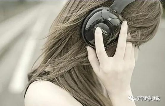 为什么会耳背 v2-97f36a18e42e936c65842db910d37f5f_r.jpg